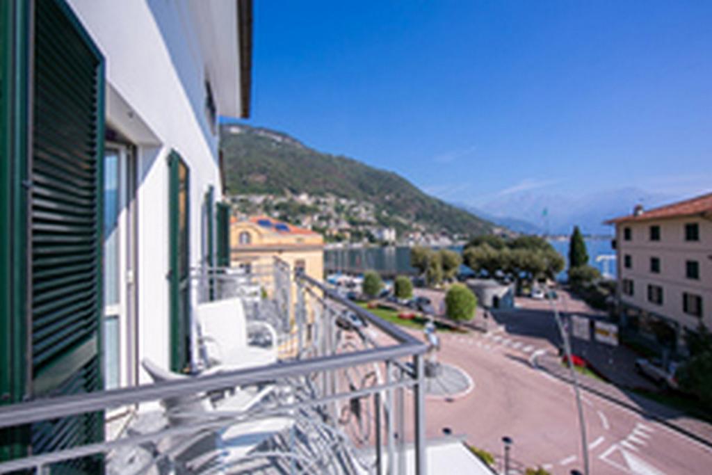 Residence Riva Del Lario Gravedona Buitenkant foto