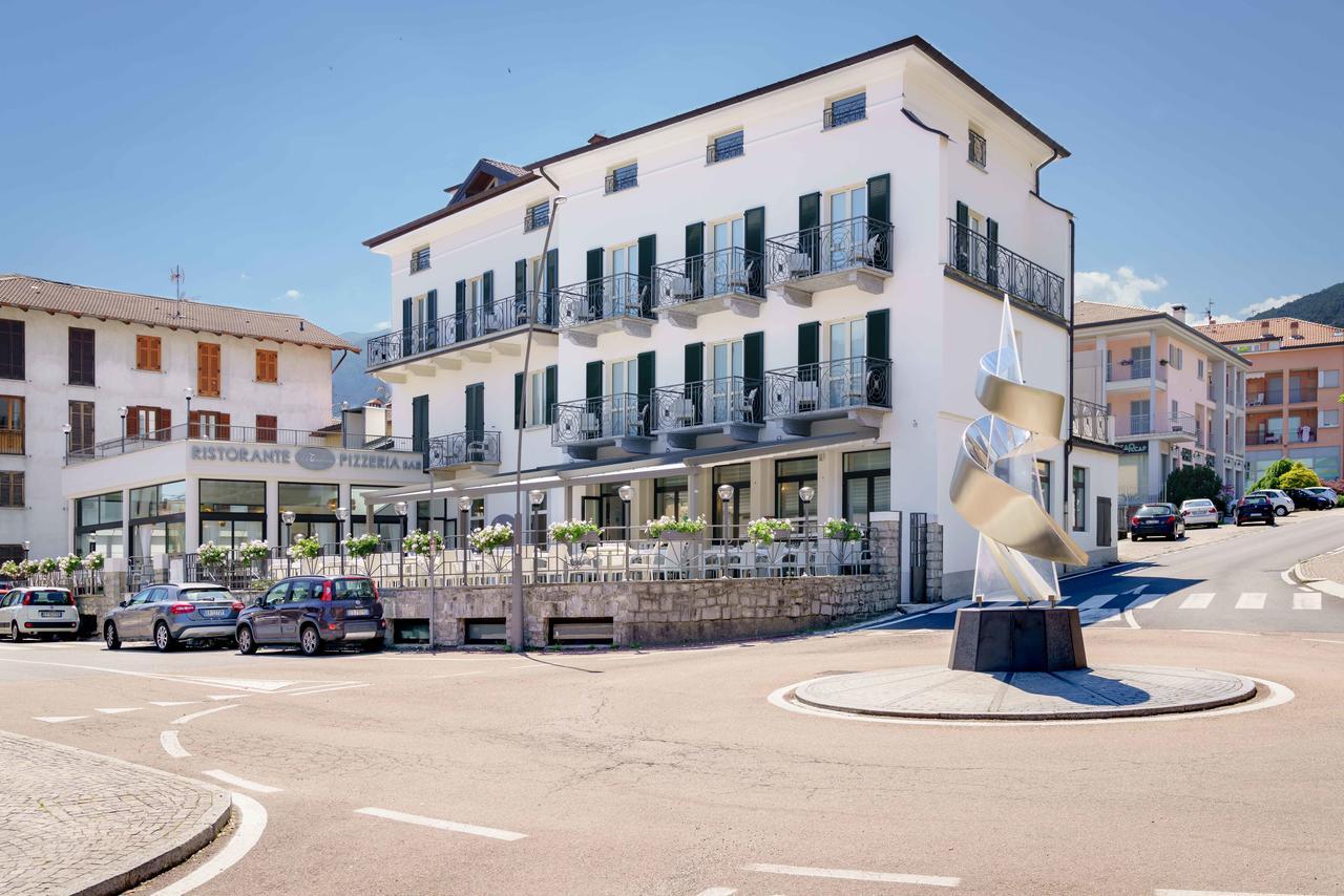 Residence Riva Del Lario Gravedona Buitenkant foto
